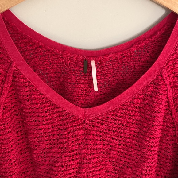 Free People Shaggy Bear Songbird Loose Knit Oversized Sweater Medium Fuchsia - Picture 3 of 11